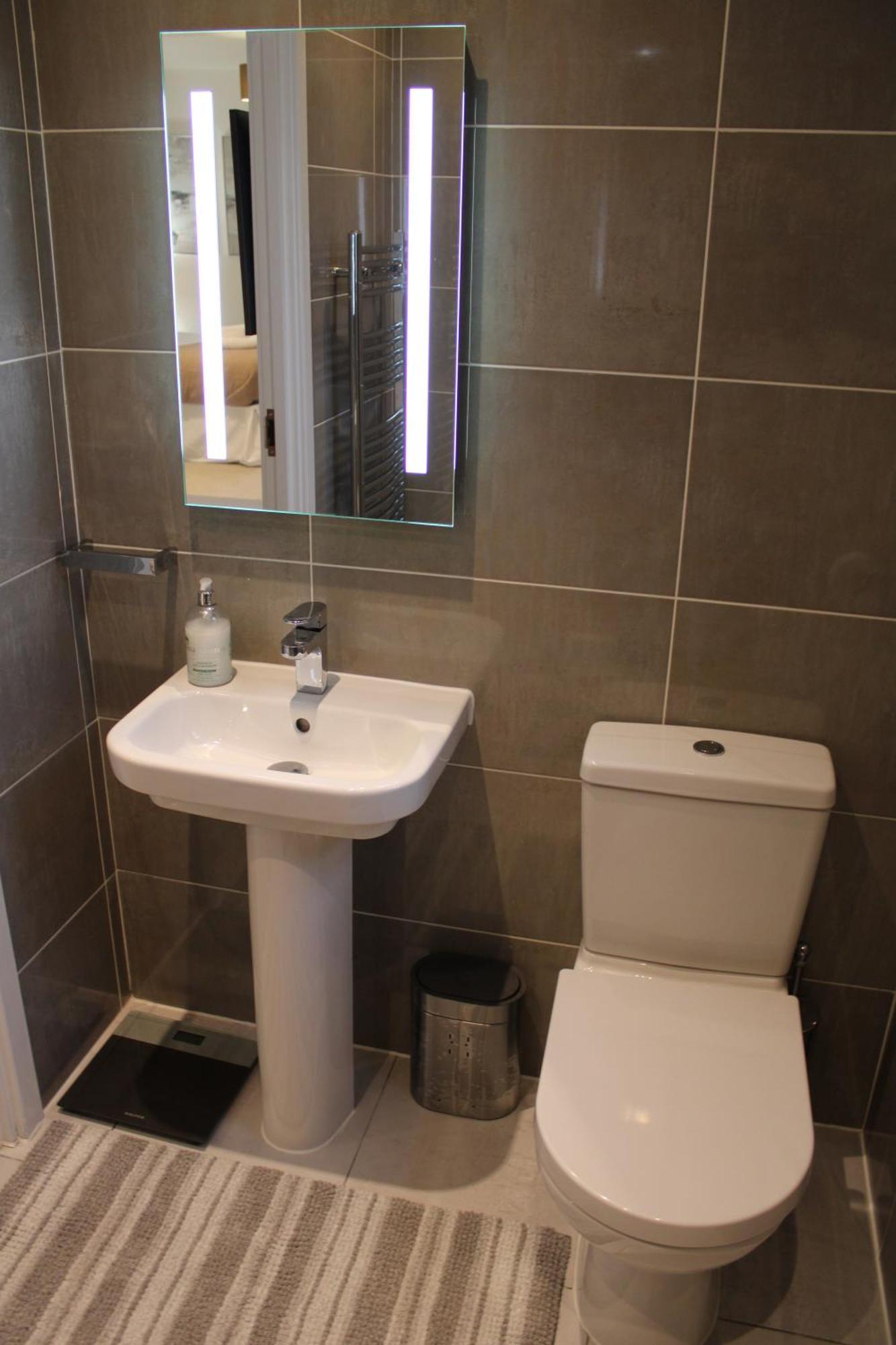 Haven - Spacious Luxury Home Perfect For Families, Couples And Contractors! 5Mins To Xscape And Junction 32! Каслфорд Экстерьер фото